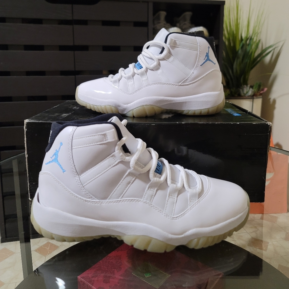 Air Jordan 11s Columbia